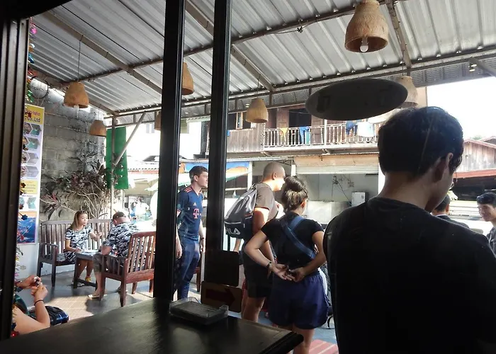 Vang Vieng Camellia Hotel