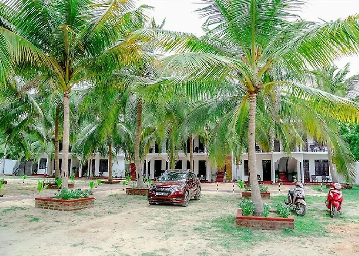 Crescent Sea Resort