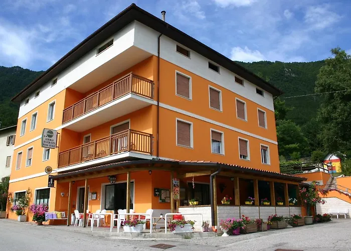 Hotel Passo Buole